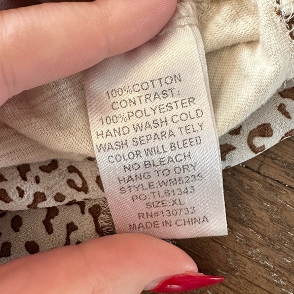 Umgee White Chemise with Intricate Lace Trim - Picture 6 of 7